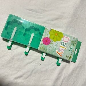 NWT CWC Ice pop molds set